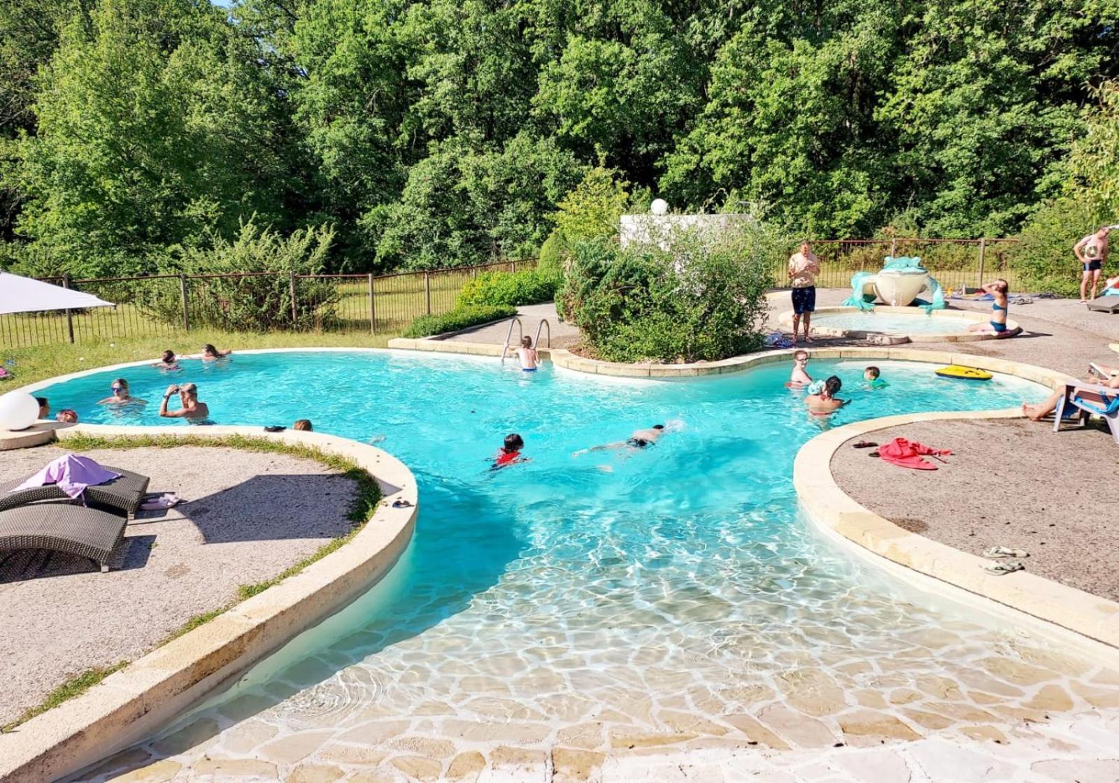 La Clairière - écolieu de vacances Lamothe-Fenelon Exterior foto